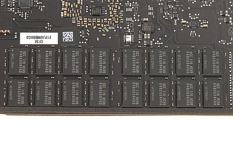 　サムスンの「K4B2G0846D」DDR3 SDRAM（4Gバイト）