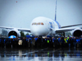 ボーイング「787 Dreamliner」初号機、ANAに引き渡し--米で記念式典