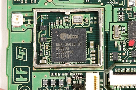 　Ublox製の標準用途向けGPSチップ「UBX-G6010-ST」。
