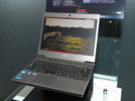 最新タブレット、薄軽ノート「Ultrabook」も展示--CEATEC JAPAN 2011