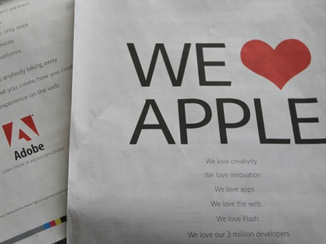 Adobeは2010年5月13日、San Francisco Chronicleのビジネス面に全面広告を掲載した