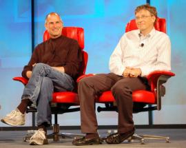 2007年D ConferenceでのSteve Jobs氏とBill Gates氏