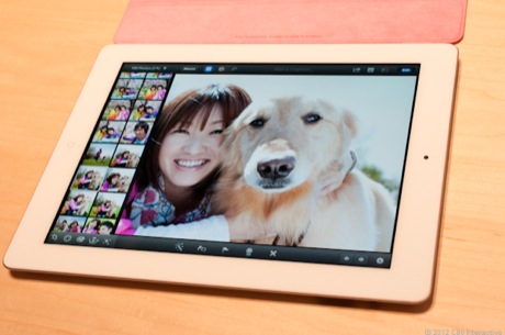 　マルチタッチ編集およびフィルタを採用した「iPhoto for iPad」は特に興味深かった。