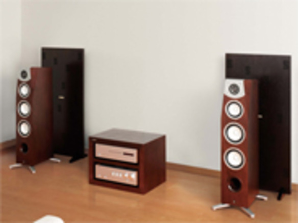ヤマハ、高音質再生は“空間”から--高さ120cmの調音パネルを発売