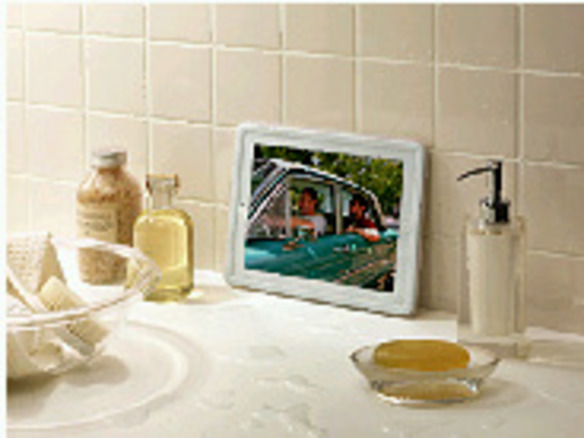 iPadを防水に--ソフトバンクBB、厚さ11mmの薄型「防水ケース for iPad（3rd／2nd）」