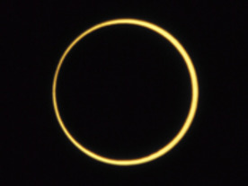国立天文台、産経、TBSがYouTubeで金環日食をライブ配信