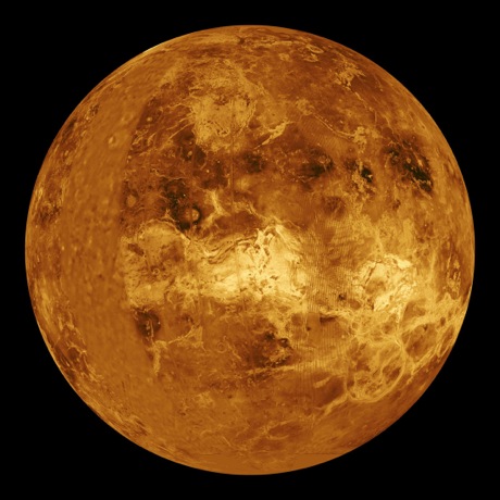 　Magellan探査機から撮影した金星の表面。Magellan探査機は1990年8月10日から1994年10月12日まで金星軌道上を周回した。