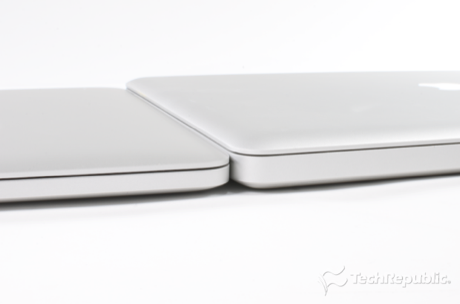 　Retina Display搭載MacBook Proと2011年版MacBook Proの比較。