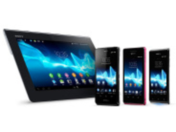 ソニーモバイル、NFC搭載スマホなど「Xperia」3モデル＋防水タブレット--IFAで発表