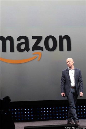 　イベントを開始するAmazonの最高経営責任者（CEO）Jeff Bezos氏。
