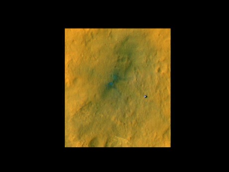 　NASAのMars Reconnaissance Orbiterが、火星におけるCuriosityの最初の走行を撮影した画像を送信した。