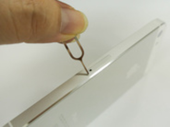 薄い、軽い、速い！--「iPhone 5」開封の儀