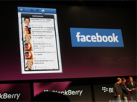 「BlackBerry 10」、Facebookやfoursquareなどのアプリを搭載へ