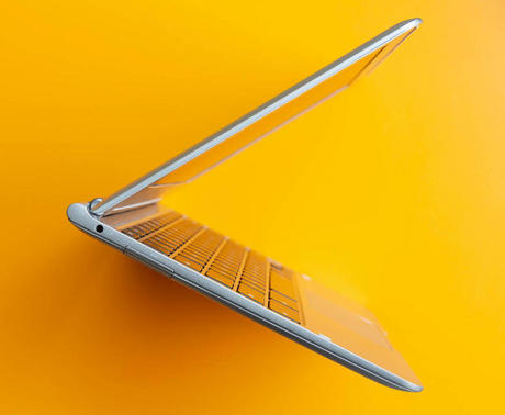 　Samsung Chromebookは、サムスン製「Exynos 5 Dual」プロセッサを搭載している。同プロセッサは、「ARM Cortex-A15」デザインをベースにしたデュアルコアSystem-on-a-chip（SoC）。