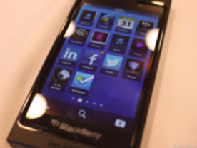 RIM、「BlackBerry 10」スマートフォン発売は2013年2月か