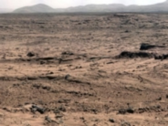 写真で見る火星の地表--土壌サンプル採集を開始した探査機「Curiosity」