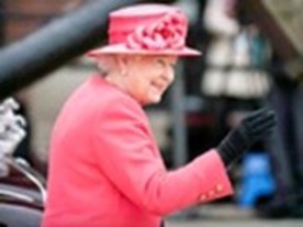 英エリザベス女王のクリスマススピーチ、2012年は3Dに対応