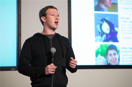 米国時間1月15日、Facebookの本社で「Graph Search」を発表する同社の最高経営責任者（CEO）のMark Zuckerberg氏。