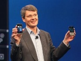 新スマートフォン「BlackBerry Z10」と「BlackBerry Q10」発表