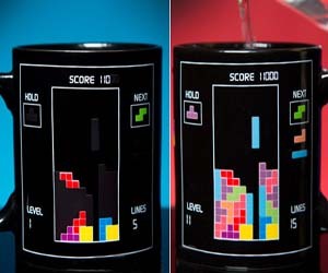 　「Tetris Heat Change Mug」

　温かい飲み物を注ぐと表面がテトリスのゲームに変化する12オンス（約355ml）のマグカップ。
