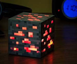 　「Minecraft」の「Redstone Lamp」型照明

　タッチセンサー式。