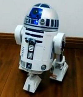 まるで本物の R2 D2 を学生が開発 ガールフレンドに贈る Raspberry Pi 搭載 Cnet Japan