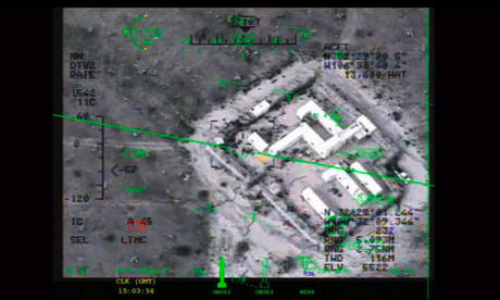 　MQ-1 Predatorの昼光カメラで撮影した画像。