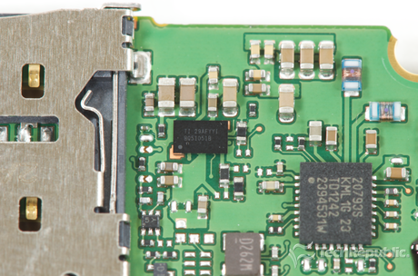 　Texas Instrumentsの「BQ51051B」バッテリ充電コントローラ。