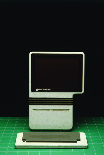 　この別の「Macintosh Studies」コンセプトは、ソニーとAmericanaのプロトタイプを組み合わせたもののように思える。