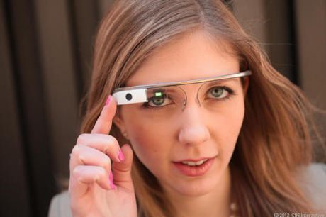 　Google Glassには、写真と動画の保存に利用可能なメモリが12Gバイトあり（全体では16Gバイト）、Googleのクラウドストレージと同期している。