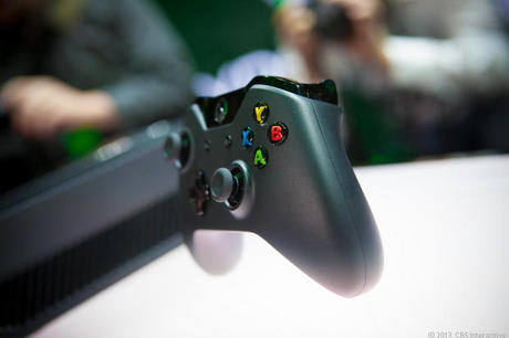 　新しいコントローラは、「Xbox Kinect」のカメラとも交信する。