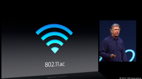 　Wi-Fiアンテナも802.11acへとアップグレードされたので、802.11nよりも最大3倍高速化したという。この高速化を生かすため、Appleは、新しい「AirPort」ベースステーションもリリースした。