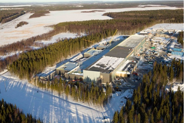 スウェーデンのルーレオのデータセンターは、同地域の安定した送電網のため、補助発電機が70％も少ない。