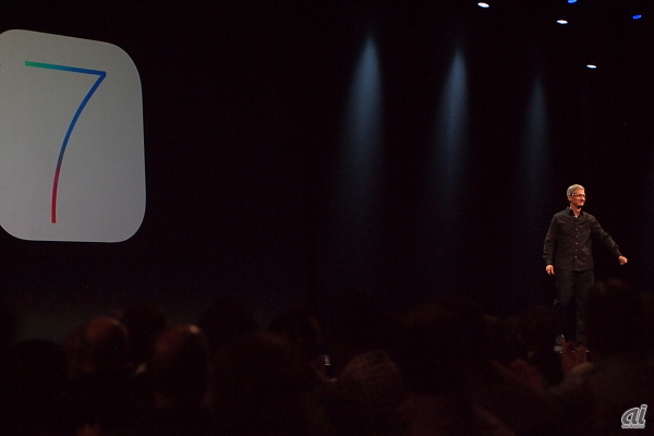 WWDC 2013で、iOS 7がアナウンスされた