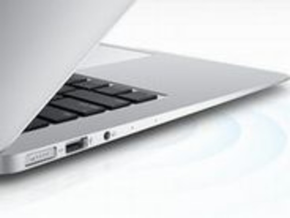 アップル、新型「MacBook Air」のWi-Fi接続問題を調査か