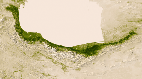 　カスピ海からの湿気でエルブルス山の北端には雨が降るが、南端は雨蔭となって砂漠ができる。