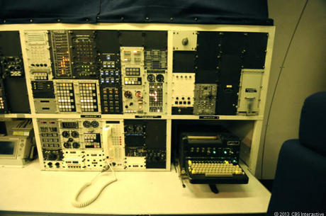 　NAOCのテクニカルルームでは、1つのコンソールが、機内電源や冷却機能の操作専用になっている。
