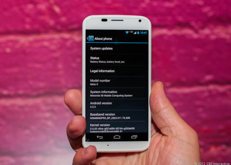　Moto Xは、「Android 4.2.2」（開発コード名「Jelly Bean」）を搭載。