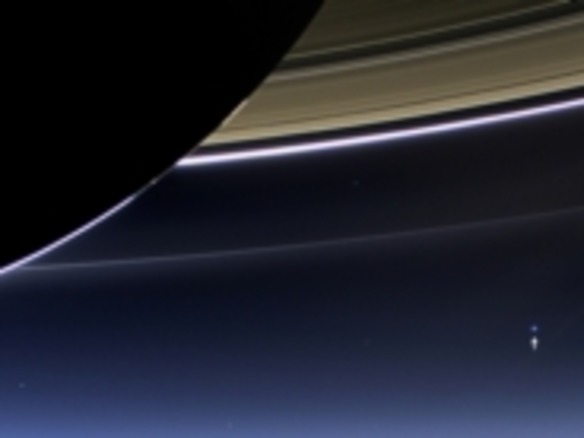 宇宙のかなたから見た地球--NASA探査機「Cassini」が捉えた姿