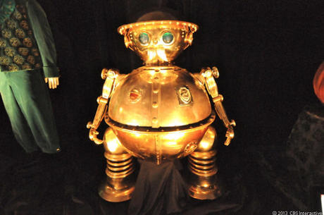 　これは1985年公開の「オズ」に登場したティックトックで、D23 Expoに展示されたディズニーの工芸品の1つだ。