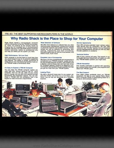 　1983年の広告でもRadioShackは「コンピュータを買いに行く場所」と宣伝されており、低コストと大量販売がうたわれている。