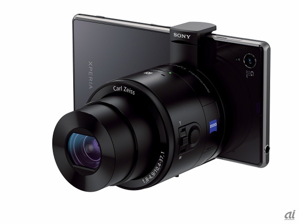 同日発表されたレンズスタイルカメラ「DSC-QX100」「DSC-QX10」との連携もスムーズに