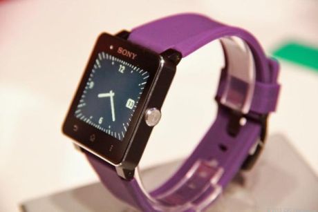 ソニーの「SmartWatch 2」--新しくなった腕時計型端末の第一印象 