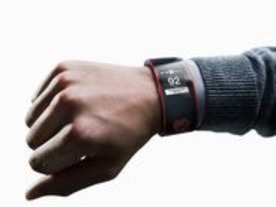 日産、スマートウォッチ「Nismo Watch Concept」を発表--自動車とドライバーを連携