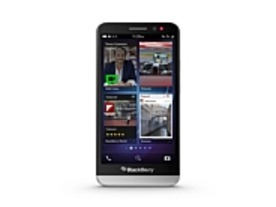 BlackBerry、5インチ画面の「BlackBerry Z30」発表