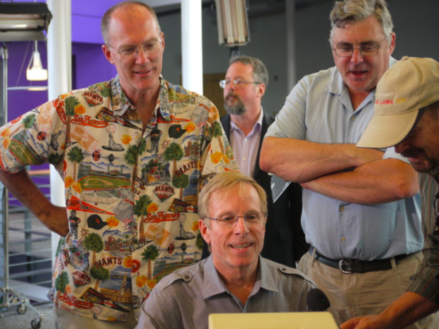 　「MacWrite」チームのメンバー。Randy Wigginton氏（前）と、傍らに立つEd Ruder氏（左）、Don Breuner氏。