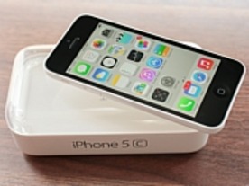 「iPhone 5c」レビュー--低価格版でも高性能、カラフルな外観