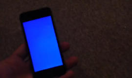 画面が青くなったiPhone 5s
