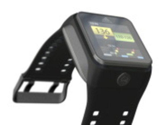 アディダス、手首で心拍を測定できるランナー向け時計「miCoach SMART RUN」