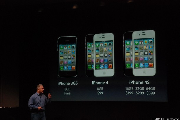 　「iPhone 4s」の発売に合わせてiPhone 4の価格は下げられ、予算が限られた人々も購入しやすくなった。「iPhone 5」の発売によって、Appleの第4世代スマートフォンの価格はさらに下がった。